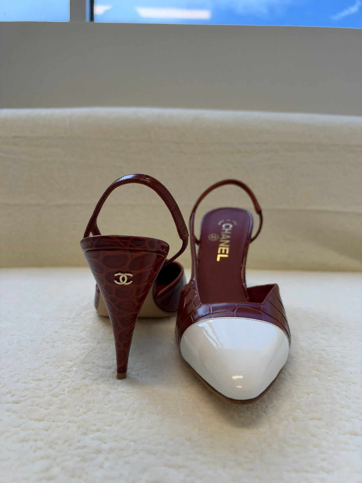 Chanel Slingback Dark Red / White 39.5